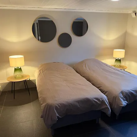 Egen Inngang, Privat Hybel I Sentrum Med Gratis Parkering 아파트 포르스그룬